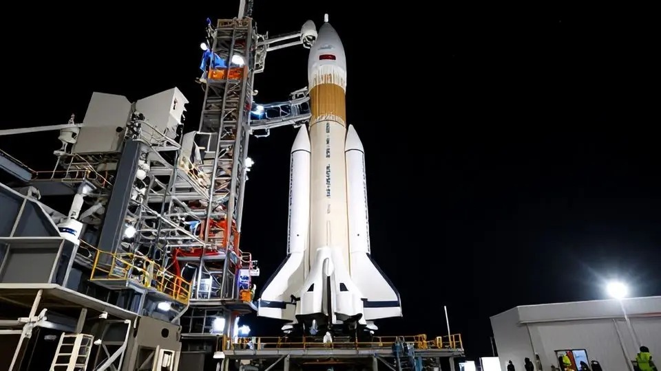 아르테미스 2호, 거대한 하드웨어의 움직임